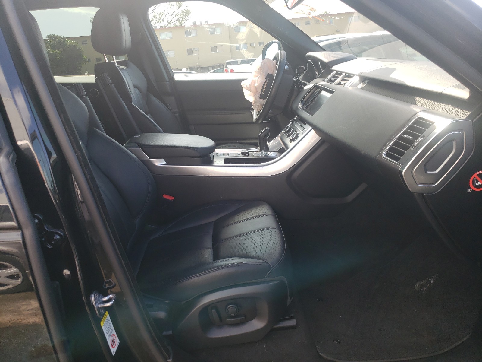 Photo 5 from auction – 2016 LAND ROVER RANGE ROVE with VIN SALWG2VF1GA650676