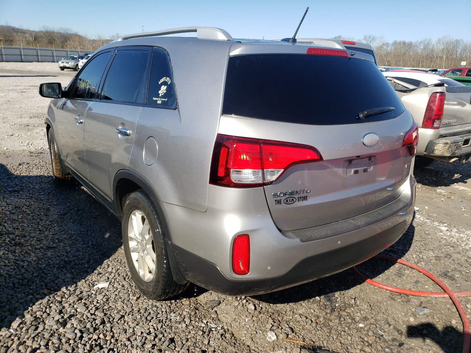 Photo 3 from auction – 2014 KIA SORENTO LX with VIN 5XYKT4A61EG536841