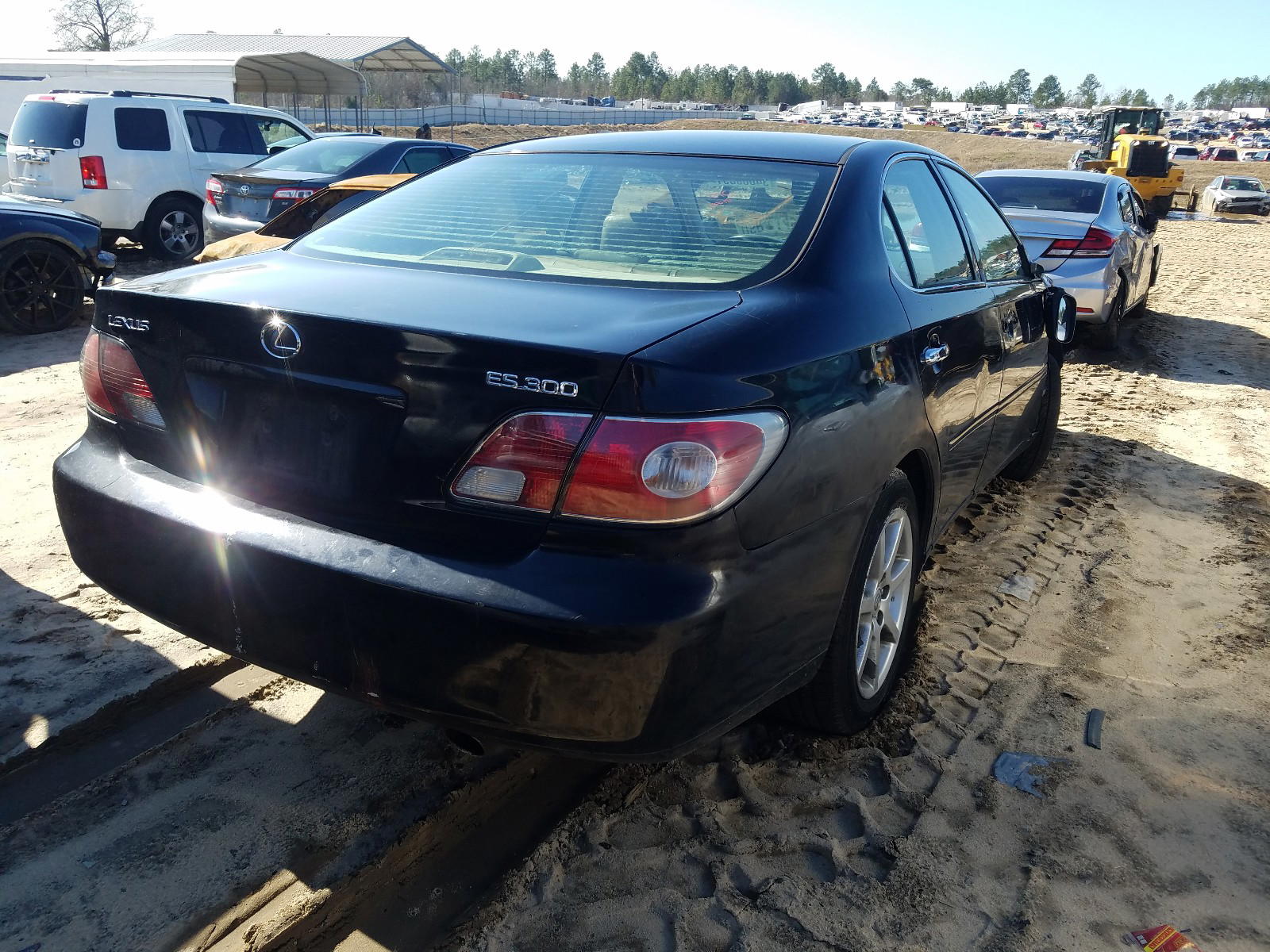 Photo 4 from auction – 2002 LEXUS ES 300 with VIN JTHBF30G120019034