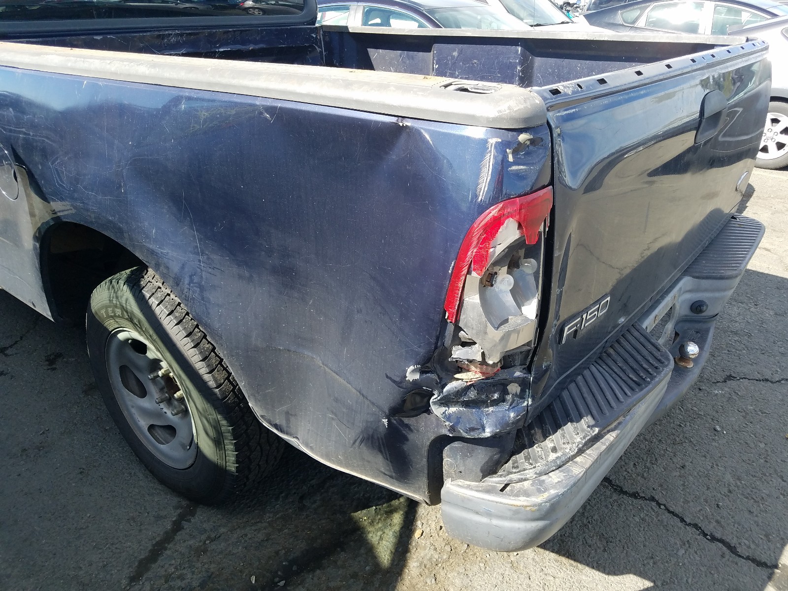 Photo 9 from auction – 2004 FORD F-150 HERI with VIN 2FTRX17274CA37934