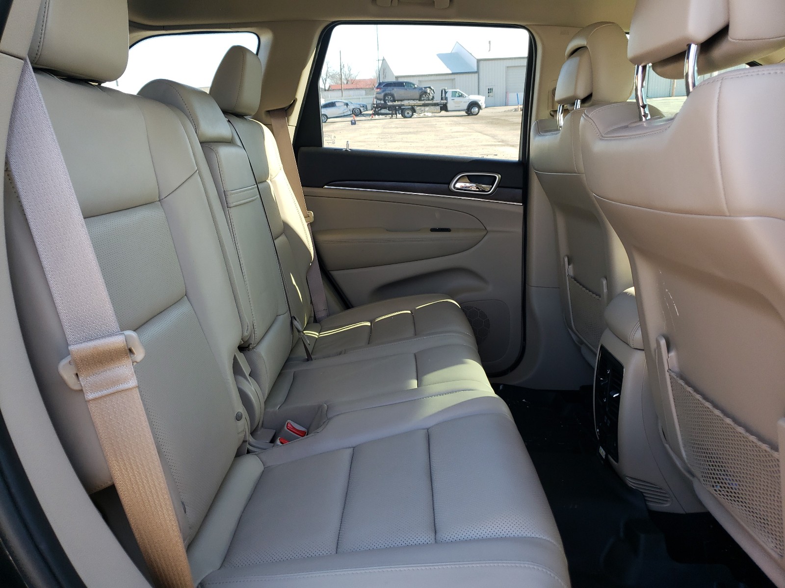 Photo 6 from auction – 2014 JEEP GRAND CHER with VIN 1C4RJFBM4EC505388
