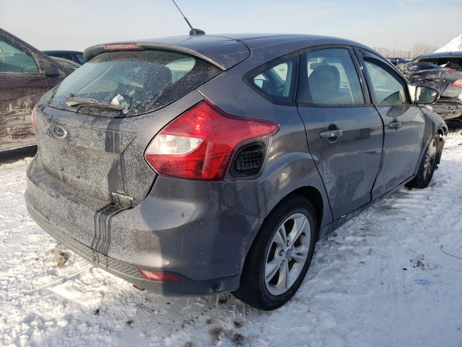 Photo 4 from auction – 2013 FORD FOCUS SE with VIN 1FADP3K21DL122101