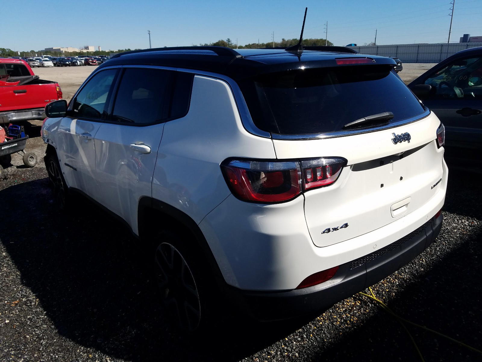 Photo 3 from auction – 2017 JEEP COMPASS LI with VIN 3C4NJDCBXHT665381