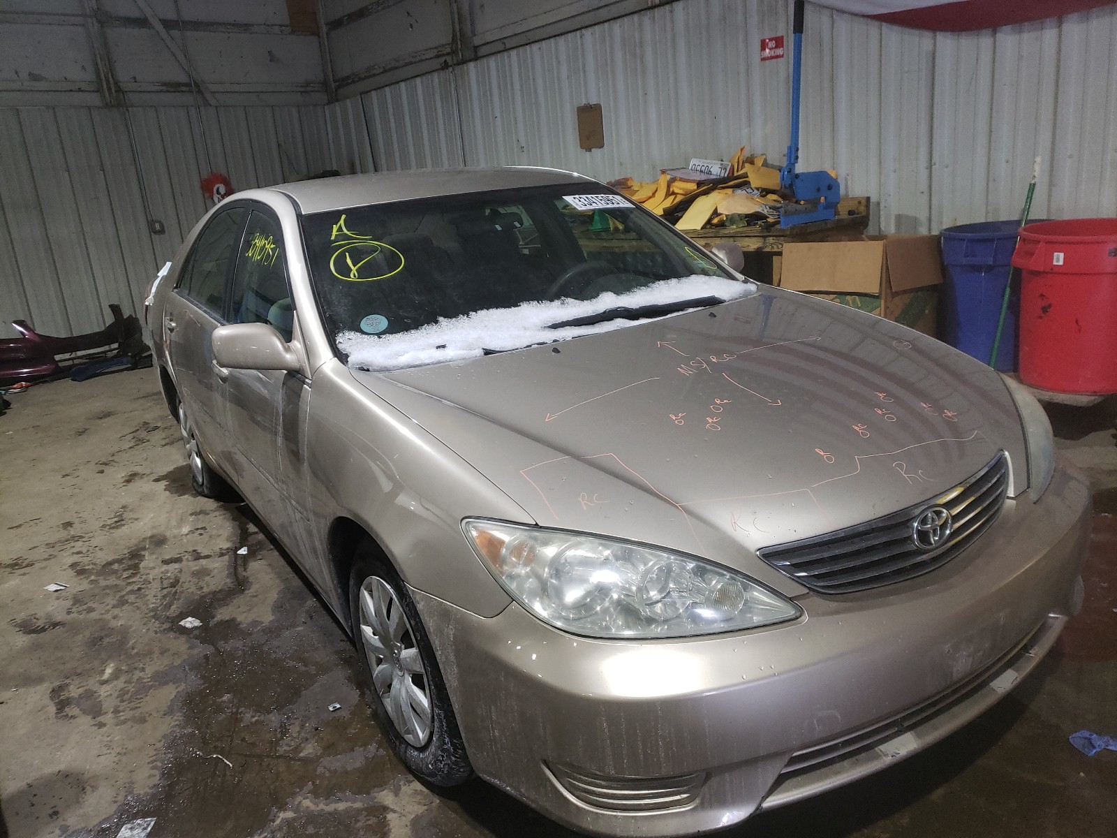 Photo 1 from auction – 2005 TOYOTA CAMRY LE with VIN 4T1BE32K25U423202