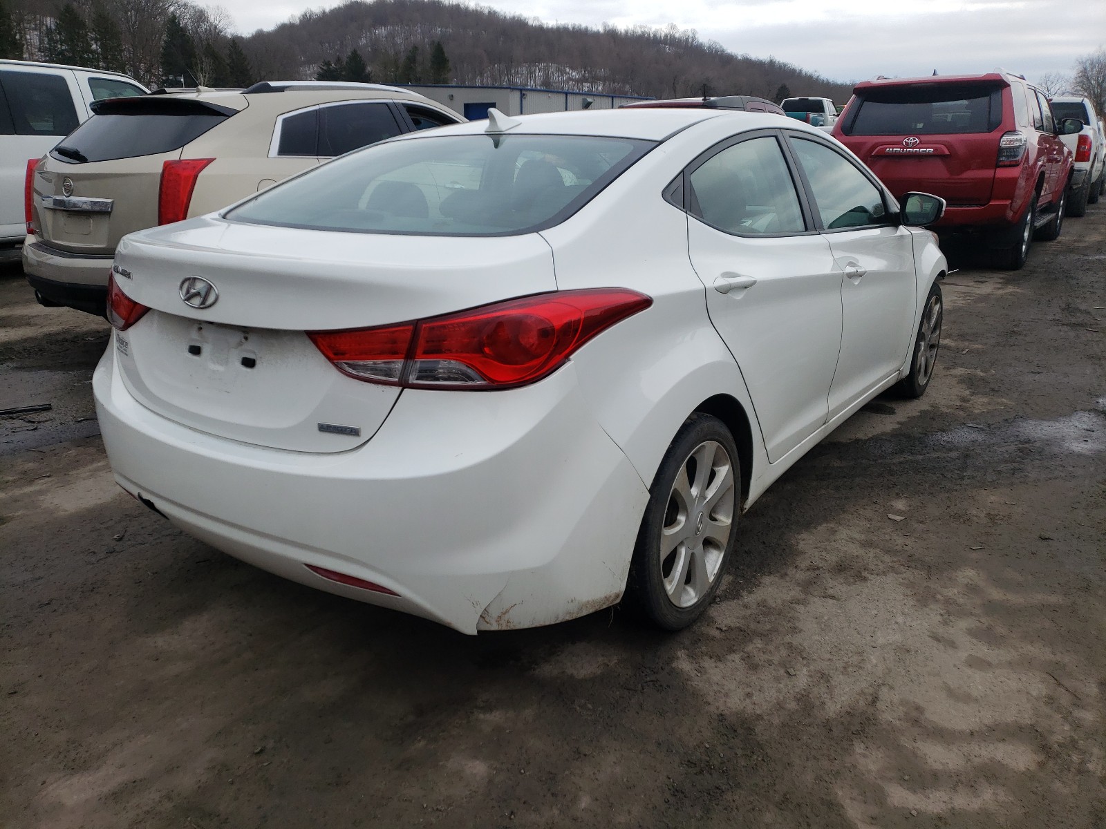 Photo 4 from auction – 2012 HYUNDAI ELANTRA GL with VIN 5NPDH4AE8CH098990