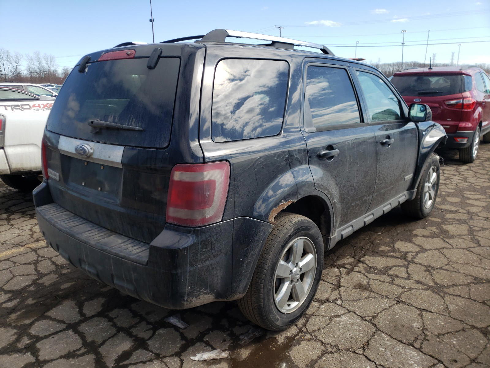 Photo 4 from auction – 2008 FORD ESCAPE LIM with VIN 1FMCU04168KB02404