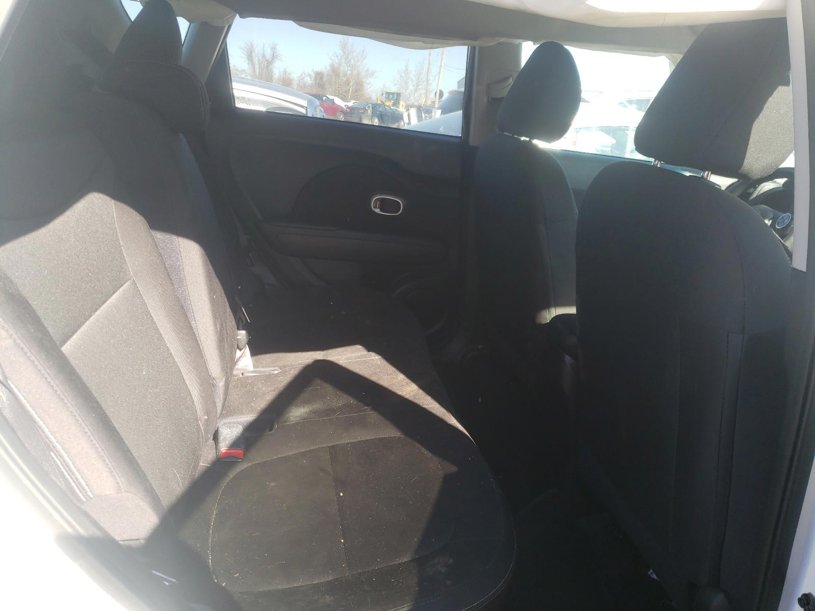 Photo 6 from auction – 2016 KIA SOUL with VIN KNDJN2A23G7849980
