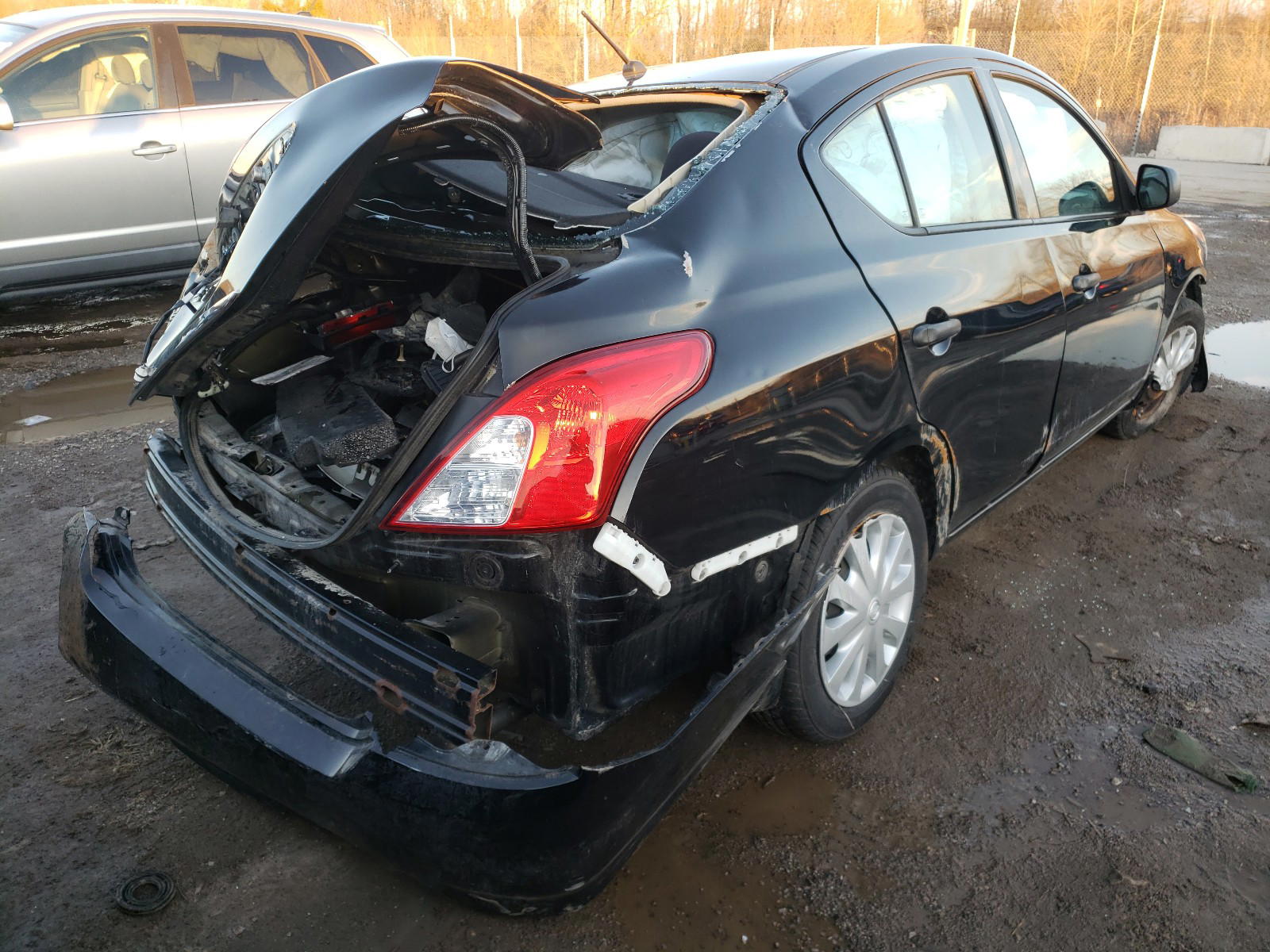 Photo 4 from auction – 2015 NISSAN VERSA S with VIN 3N1CN7AP1FL830472