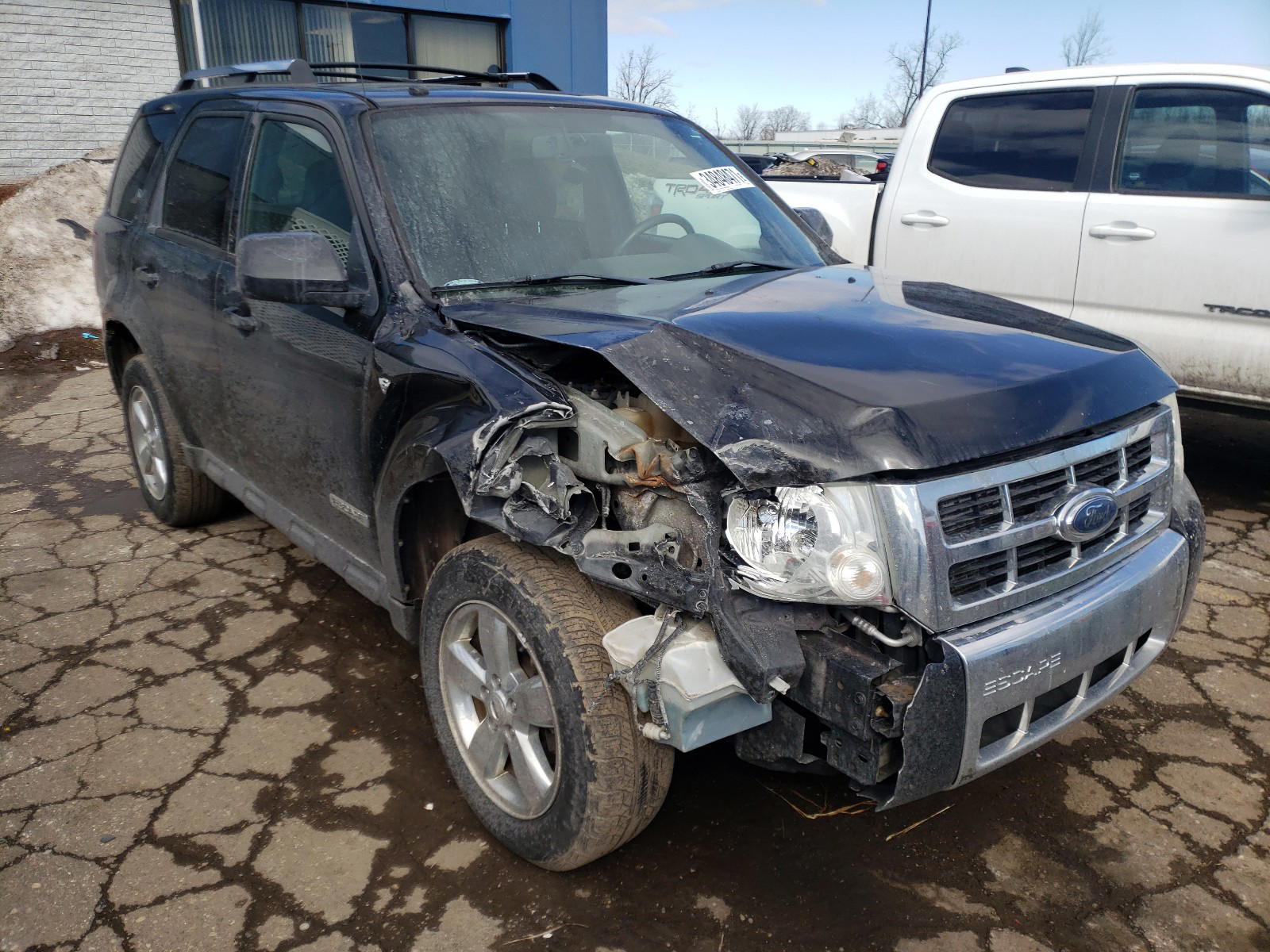 FORD ESCAPE LIM 2008 with VIN 1FMCU04168KB02404 - Photo from auction