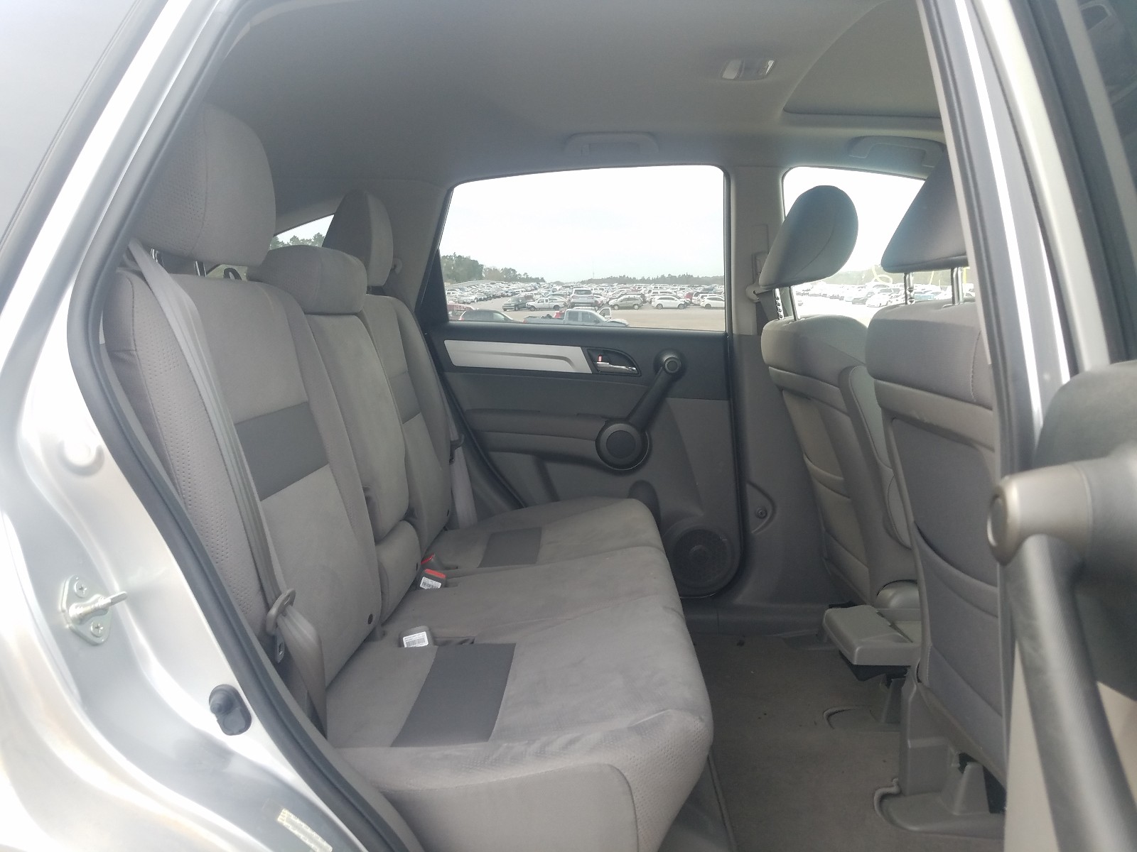 Photo 6 from auction – 2011 HONDA CR-V EX with VIN JHLRE3H57BC000835