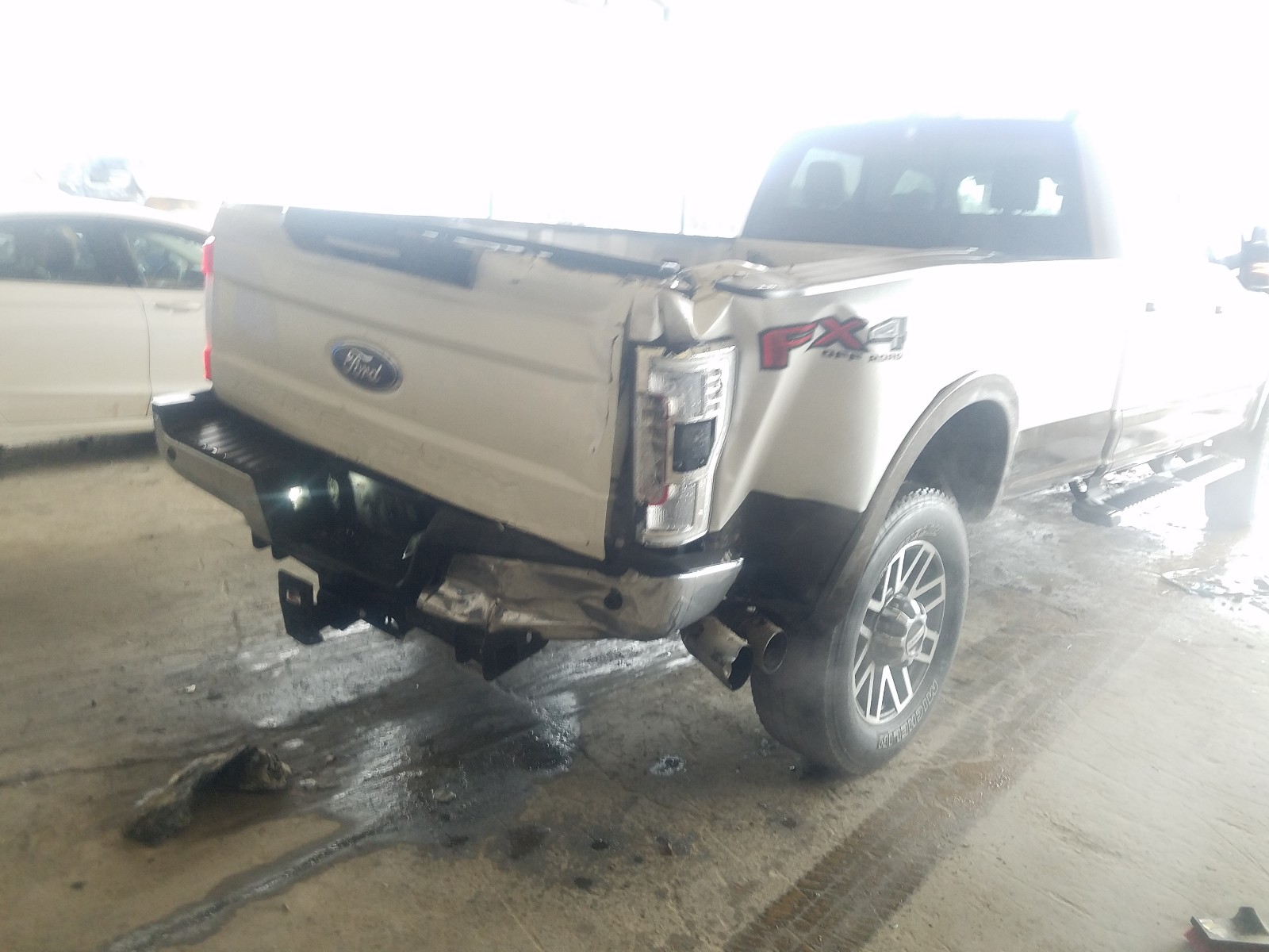 Photo 9 from auction – 2017 FORD F350 SUPER with VIN 1FT8W3BT8HEB16796