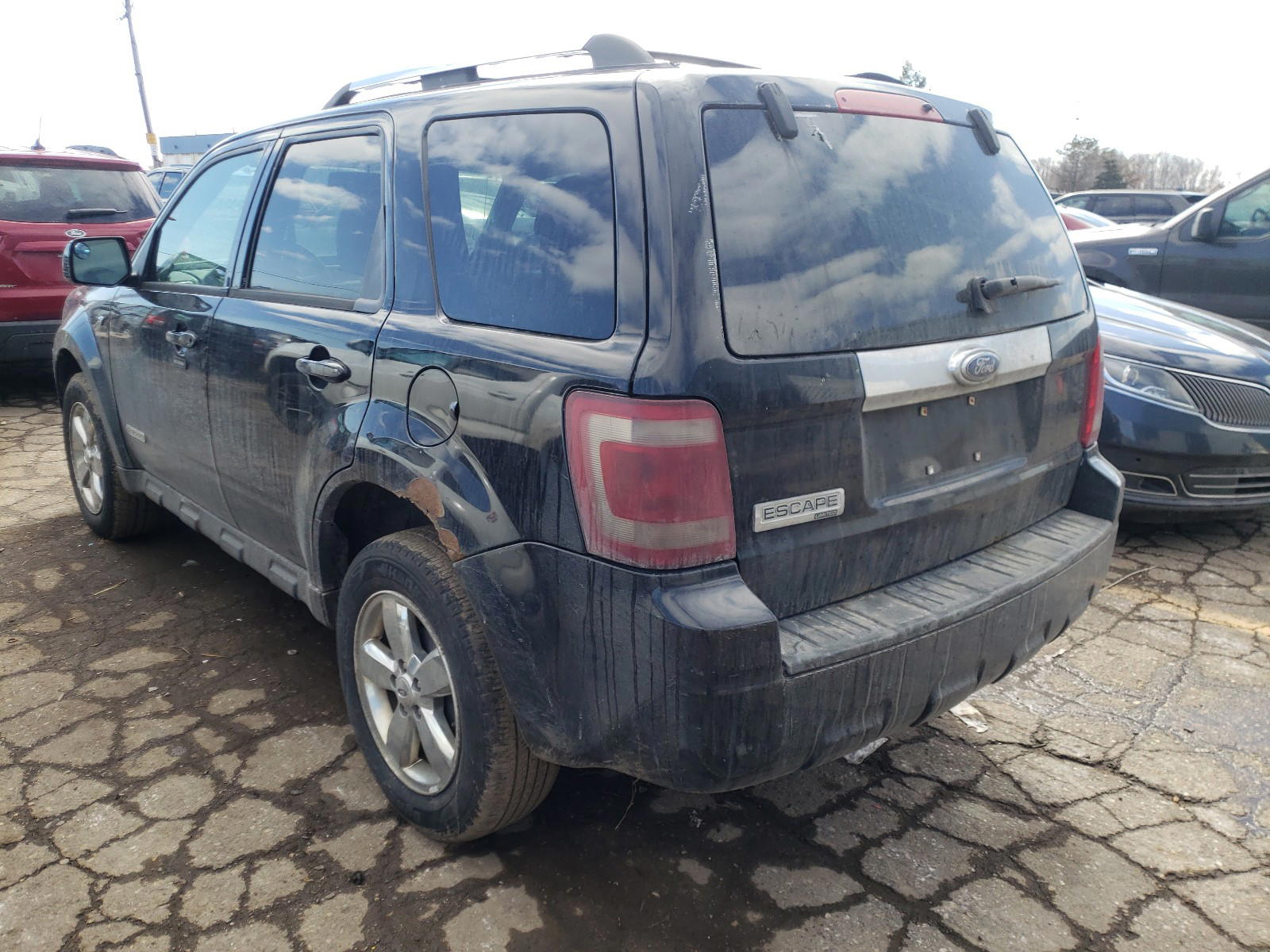 Photo 3 from auction – 2008 FORD ESCAPE LIM with VIN 1FMCU04168KB02404