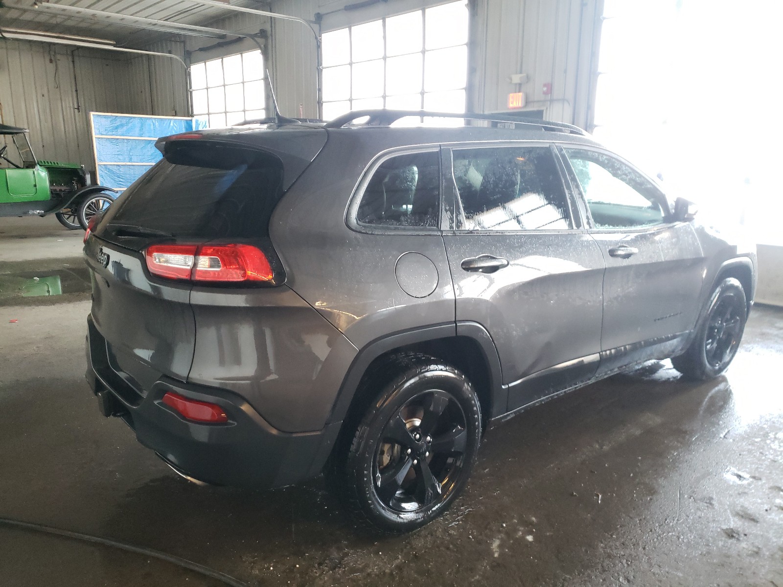 Photo 4 from auction – 2017 JEEP CHEROKEE L with VIN 1C4PJMDS0HW569311