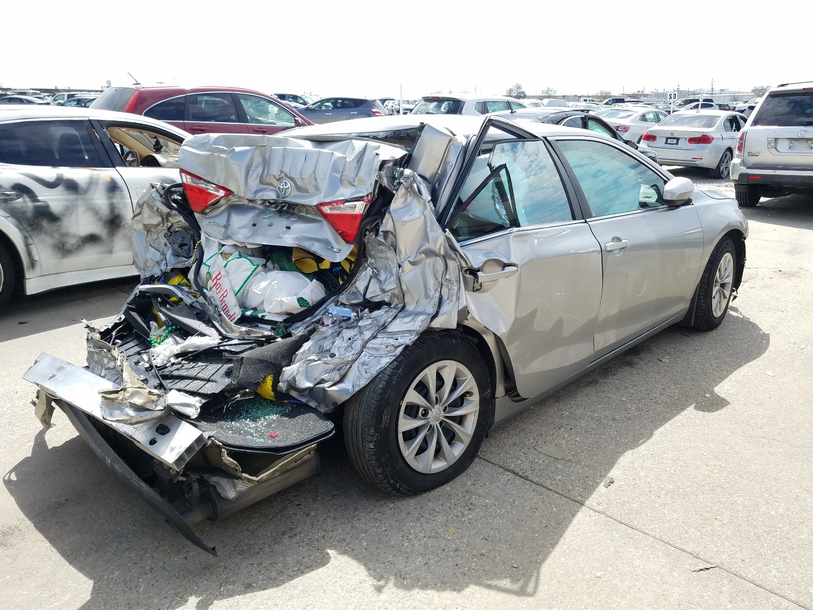 Photo 4 from auction – 2017 TOYOTA CAMRY LE with VIN 4T1BF1FK6HU333700