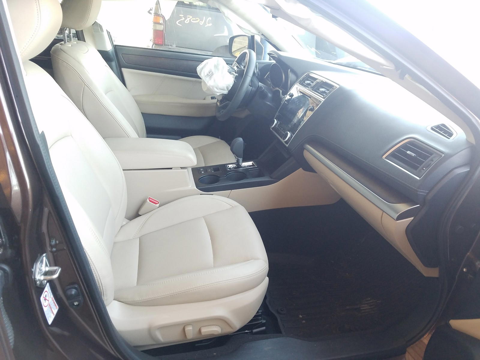 Photo 5 from auction – 2019 SUBARU OUTBACK 2. with VIN 4S4BSANC6K3313577