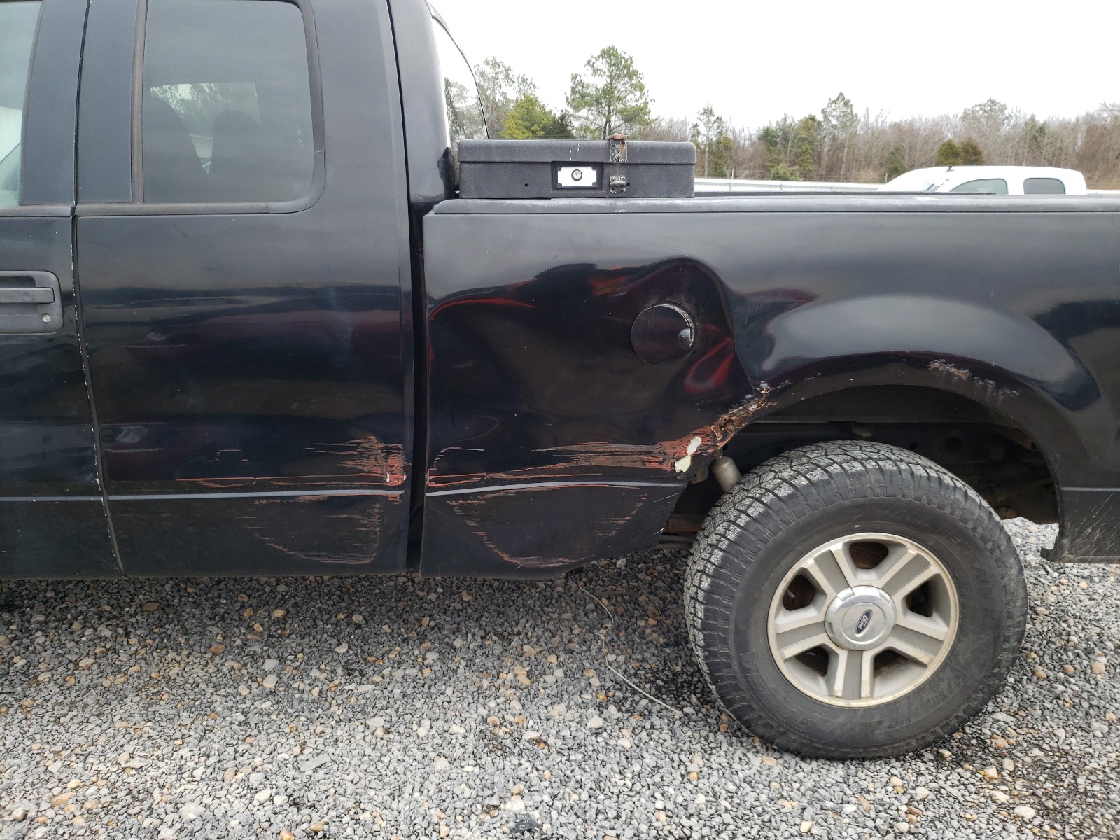 صورة رقم 9 من المزاد - 2005 FORD F150 مع VIN 1FTPX14575FB04012