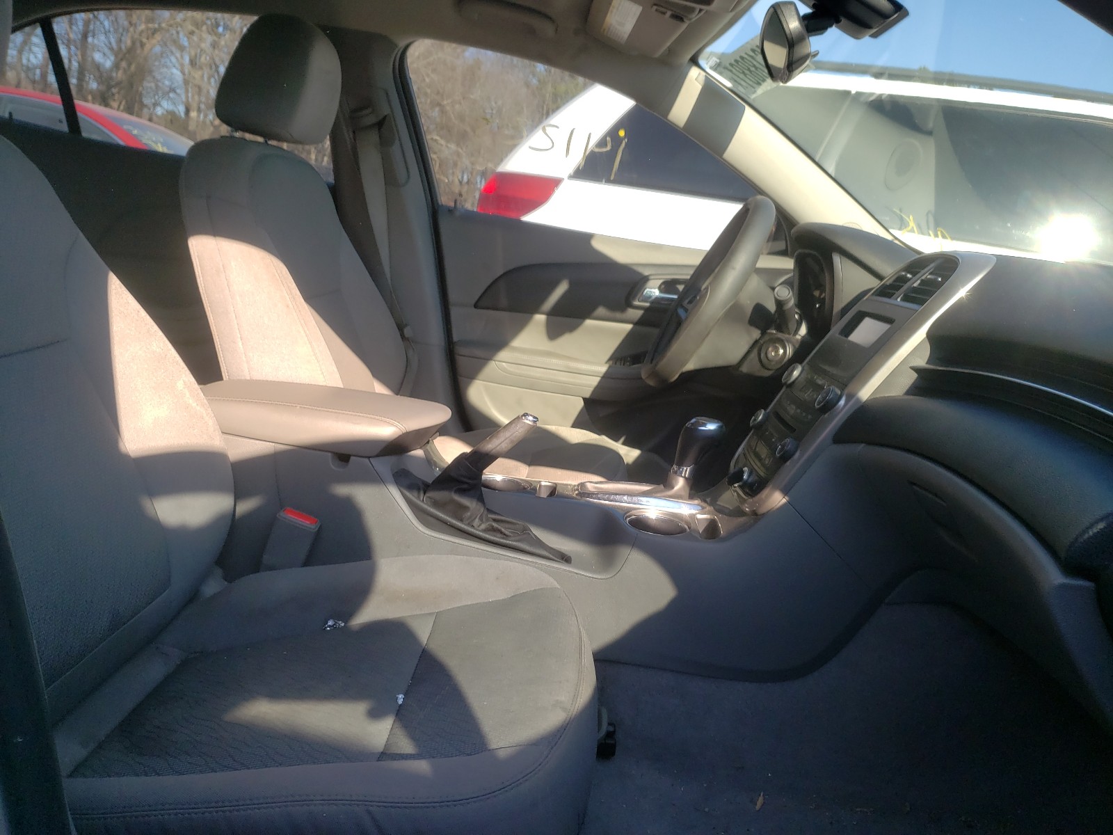 Photo 5 from auction – 2016 CHEVROLET MALIBU LIM with VIN 1G11A5SA1GF141230