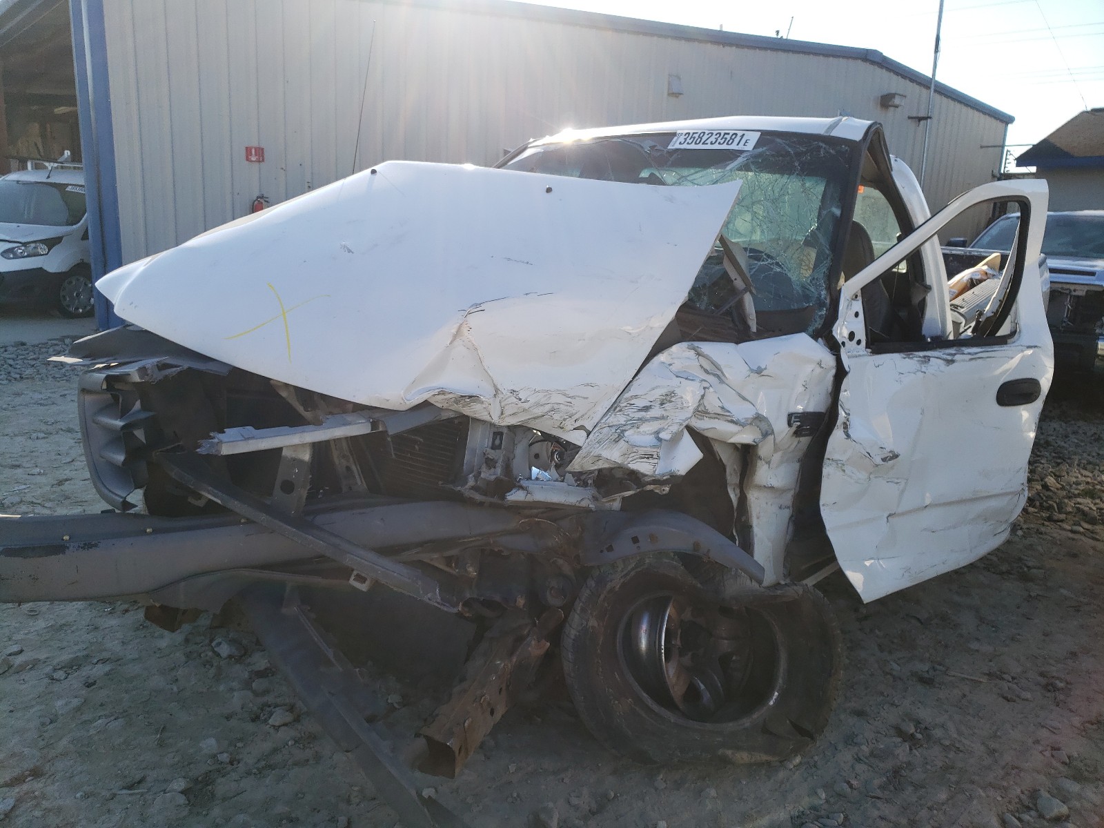 Photo 2 from auction – 2002 FORD F150 with VIN 1FTRF17W12NB72982