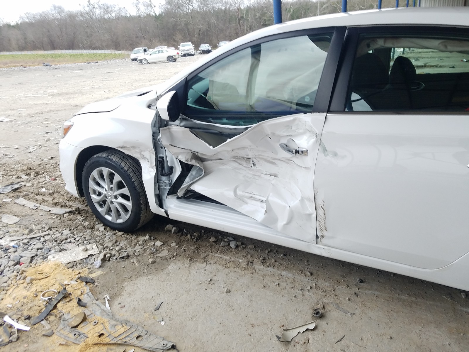 Photo 9 from auction – 2019 NISSAN SENTRA with VIN 3N1AB7AP0KY371870