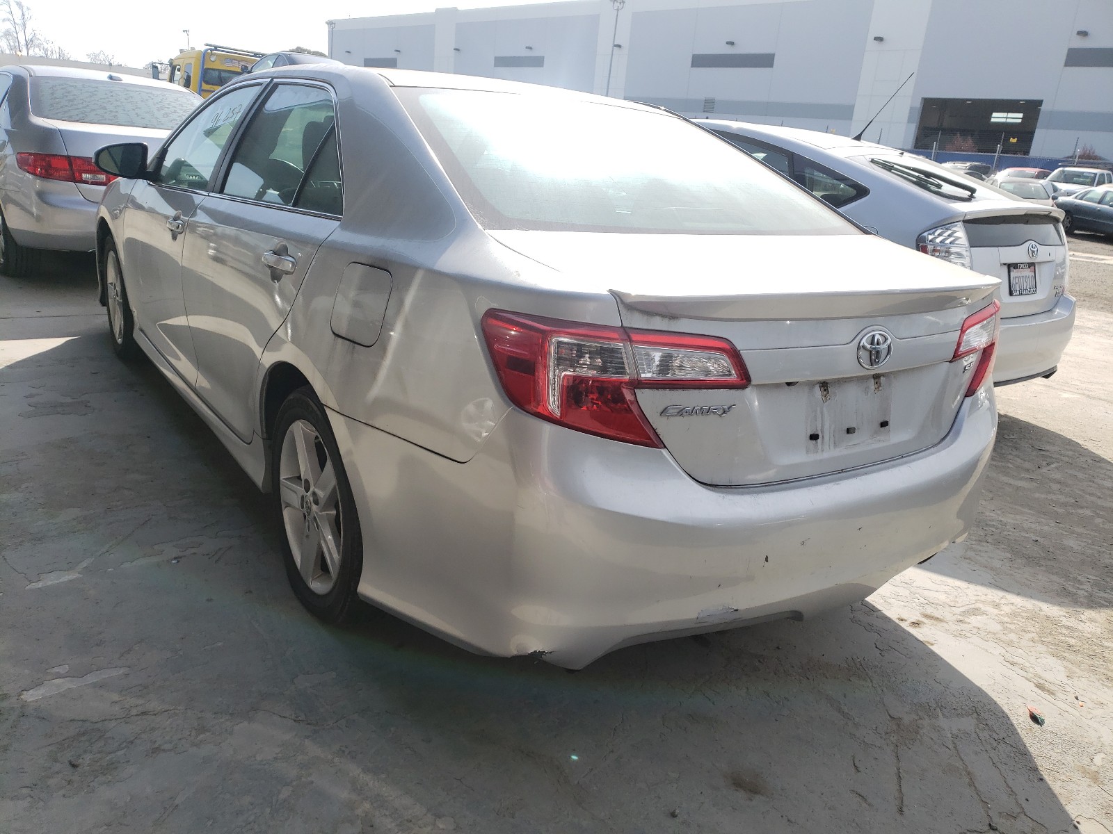 Photo 3 from auction – 2014 TOYOTA CAMRY L with VIN 4T1BF1FK2EU816094