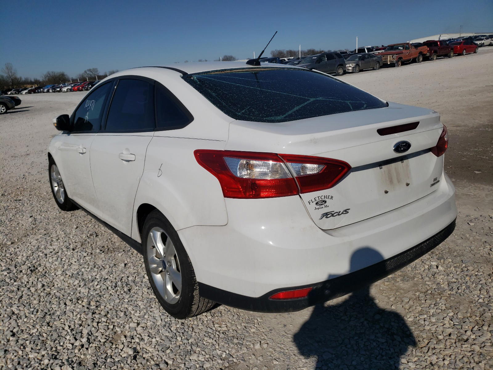 Photo 3 from auction – 2014 FORD FOCUS SE with VIN 1FADP3F23EL156018