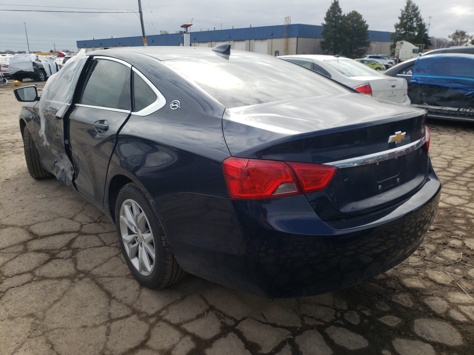 Photo 3 from auction – 2017 CHEVROLET IMPALA LT with VIN 1G1105SA9HU186156