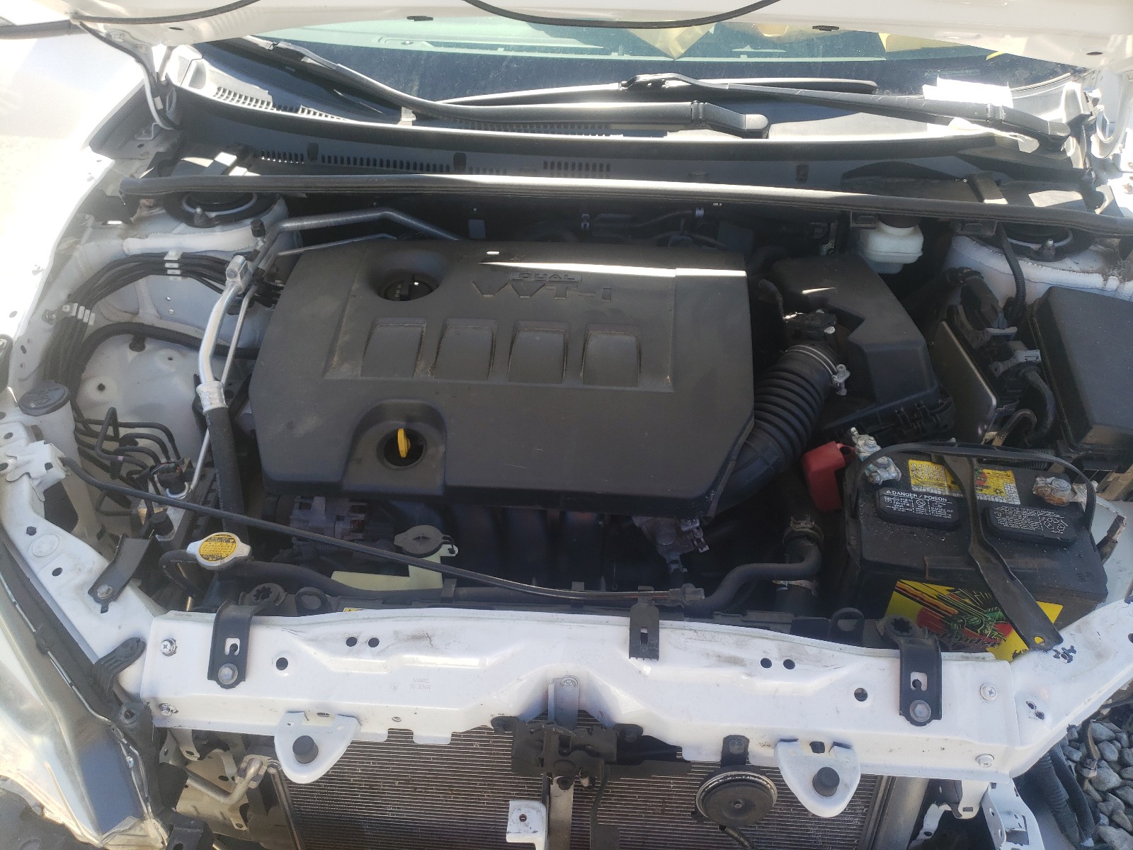 Zdjęcie 7 z aukcji – 2015 TOYOTA COROLLA L z VIN 5YFBURHE7FP256491
