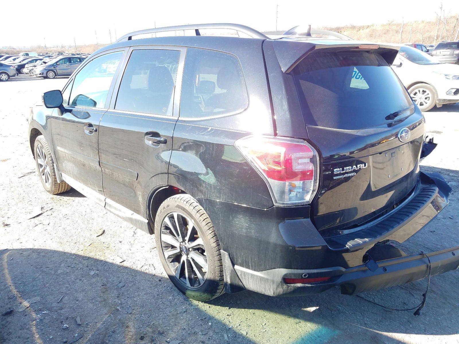 Photo 3 from auction – 2018 SUBARU FORESTER 2 with VIN JF2SJGWC2JH596278