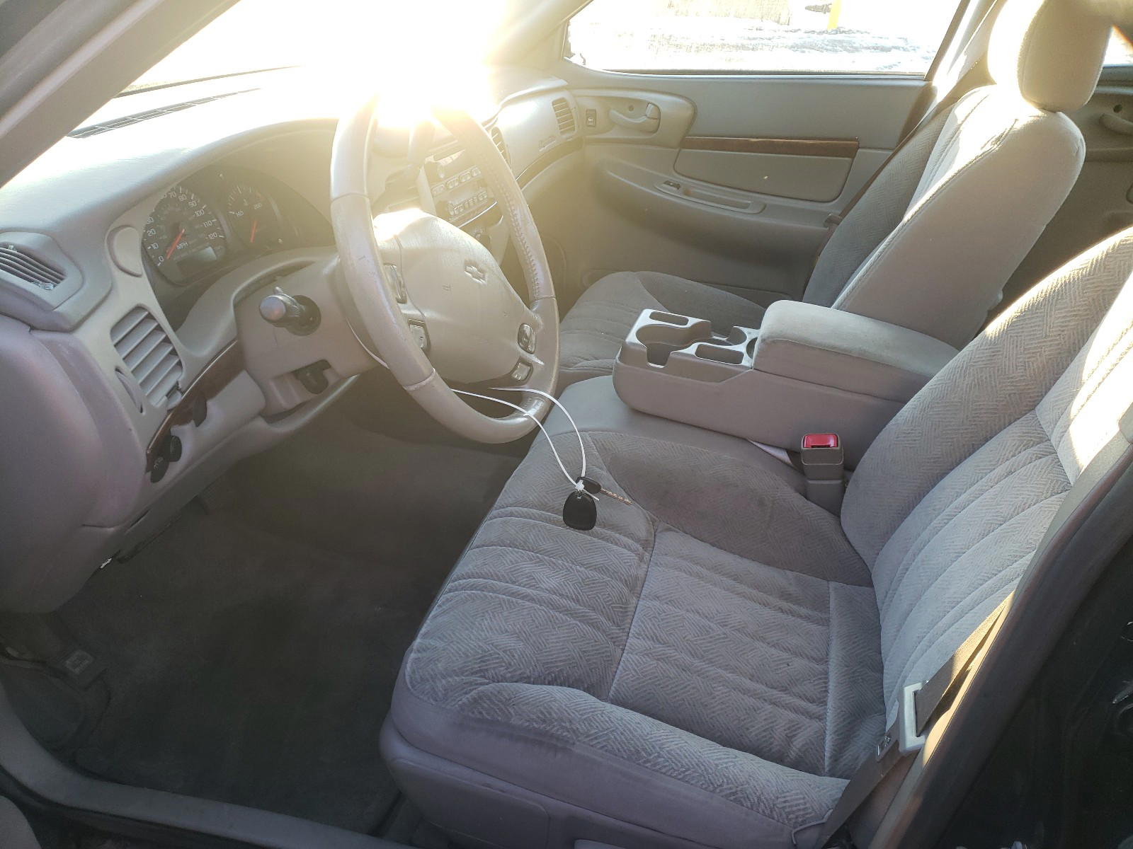 Photo 5 from auction – 2004 CHEVROLET IMPALA with VIN 2G1WF52E149461775