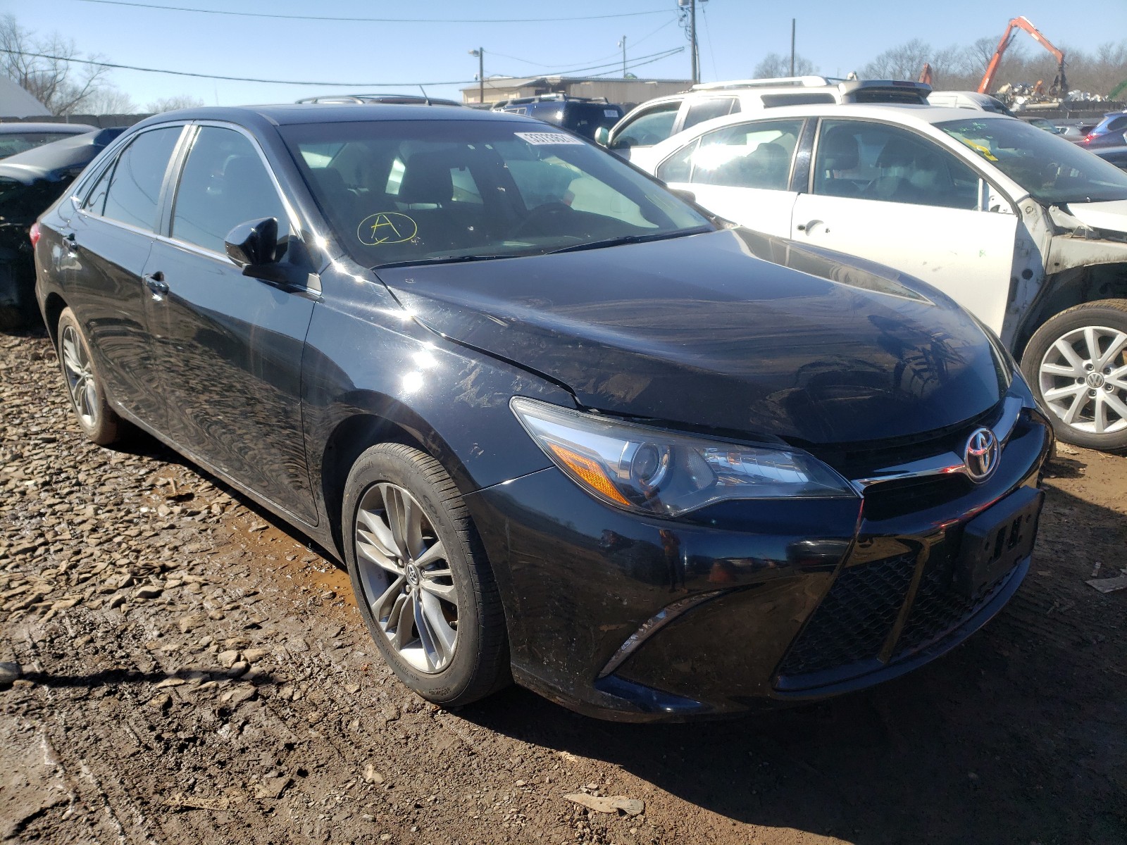 TOYOTA CAMRY LE 2017 with VIN 4T1BF1FK0HU274966 - Photo from auction