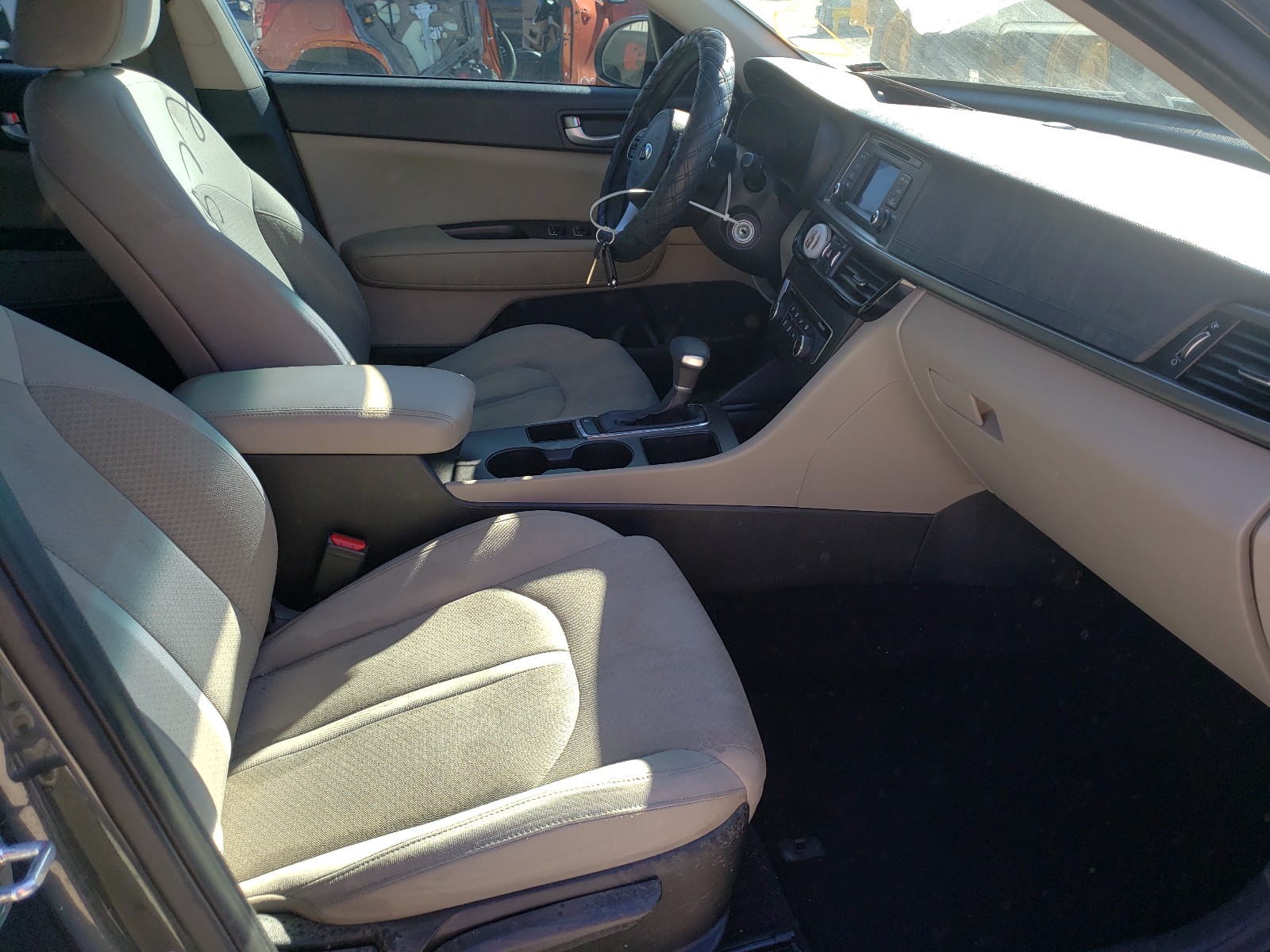 Photo 5 from auction – 2016 KIA OPTIMA LX with VIN KNAGT4L34G5071425