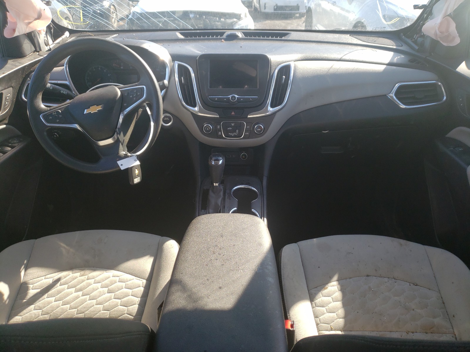 Photo 9 from auction – 2019 CHEVROLET EQUINOX LS with VIN 3GNAXHEV2KS547695