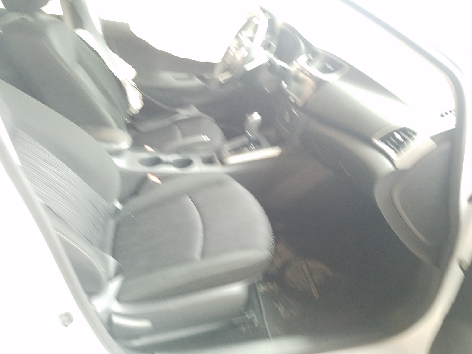 Photo 5 from auction – 2019 NISSAN SENTRA with VIN 3N1AB7AP0KY371870