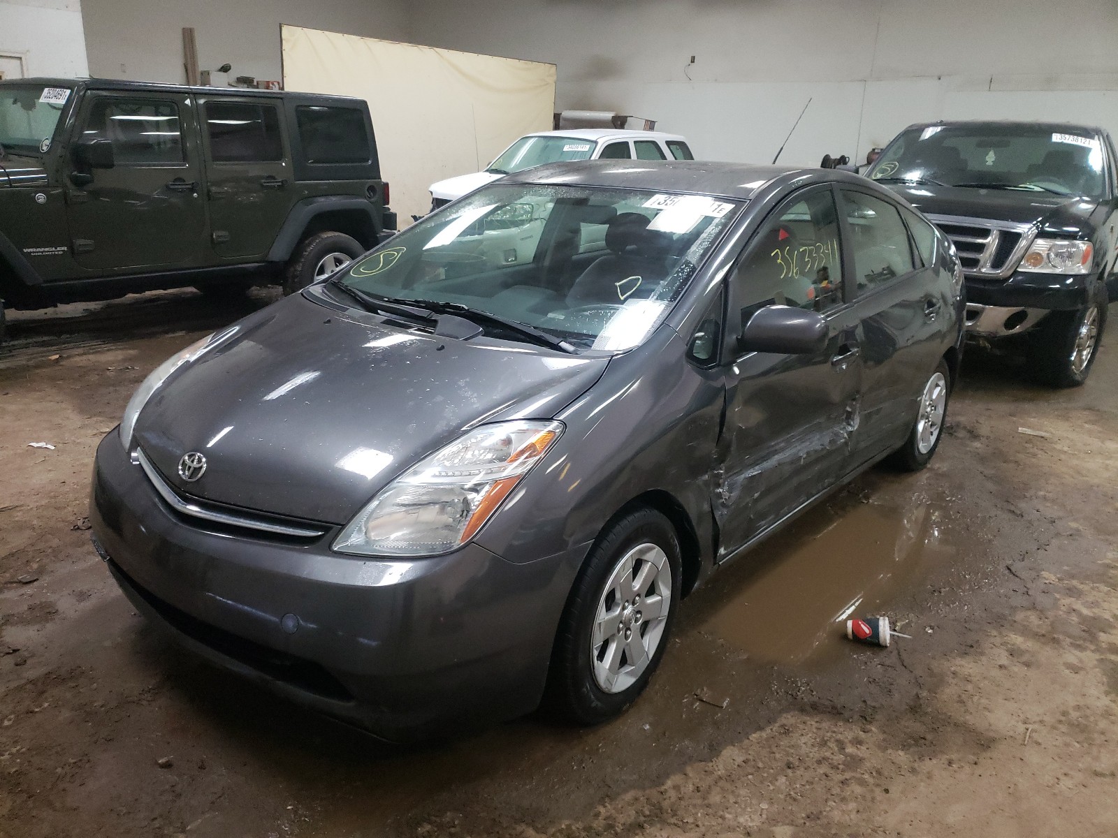 Photo 2 from auction – 2008 TOYOTA PRIUS with VIN JTDKB20U083370196
