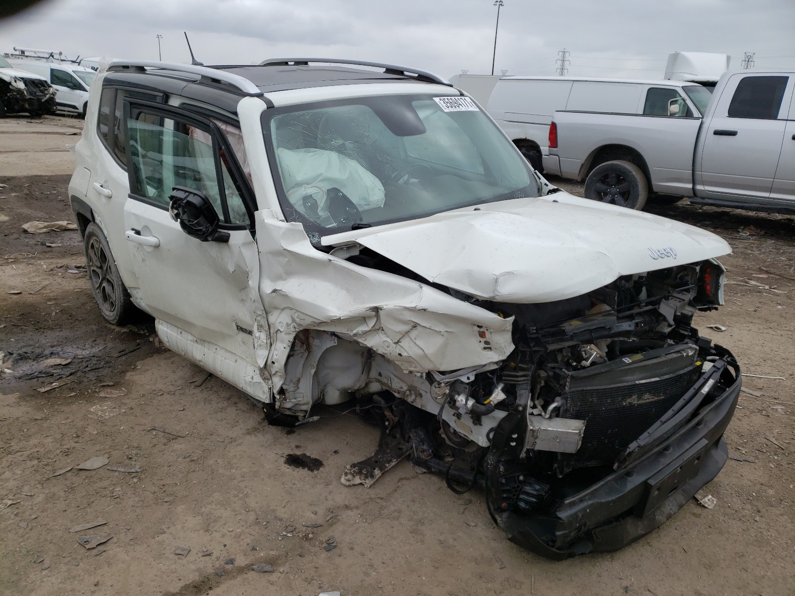 Photo 1 from auction – 2015 JEEP RENEGADE L with VIN ZACCJBDT8FPB88537