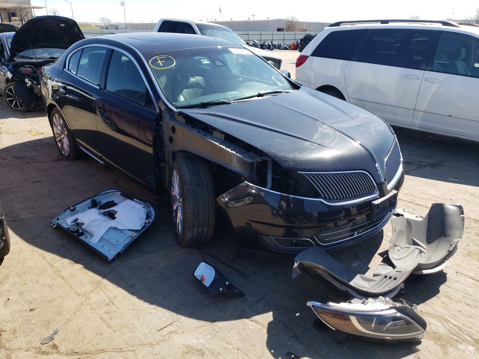 LINCOLN MKS 2013 with VIN 1LNHL9FT5DG608315 - Photo from auction