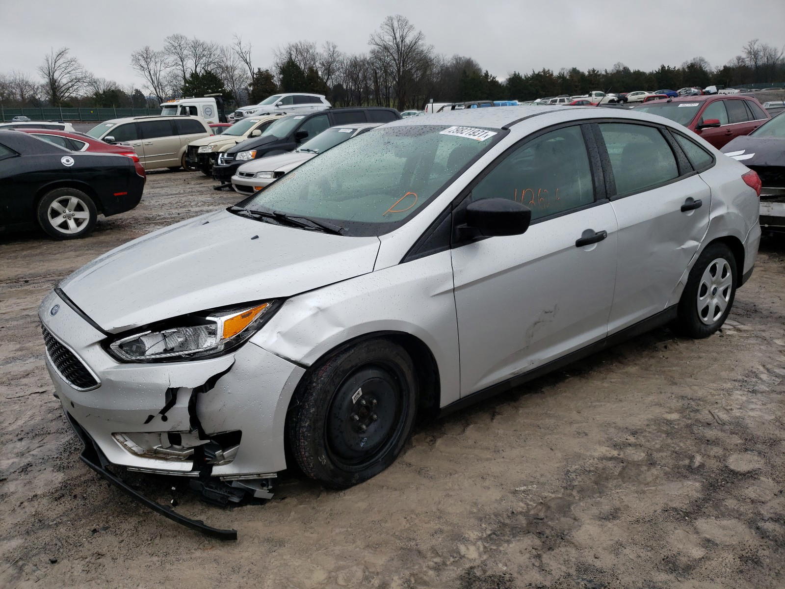 Photo 2 from auction – 2016 FORD FOCUS S with VIN 1FADP3E22GL298641
