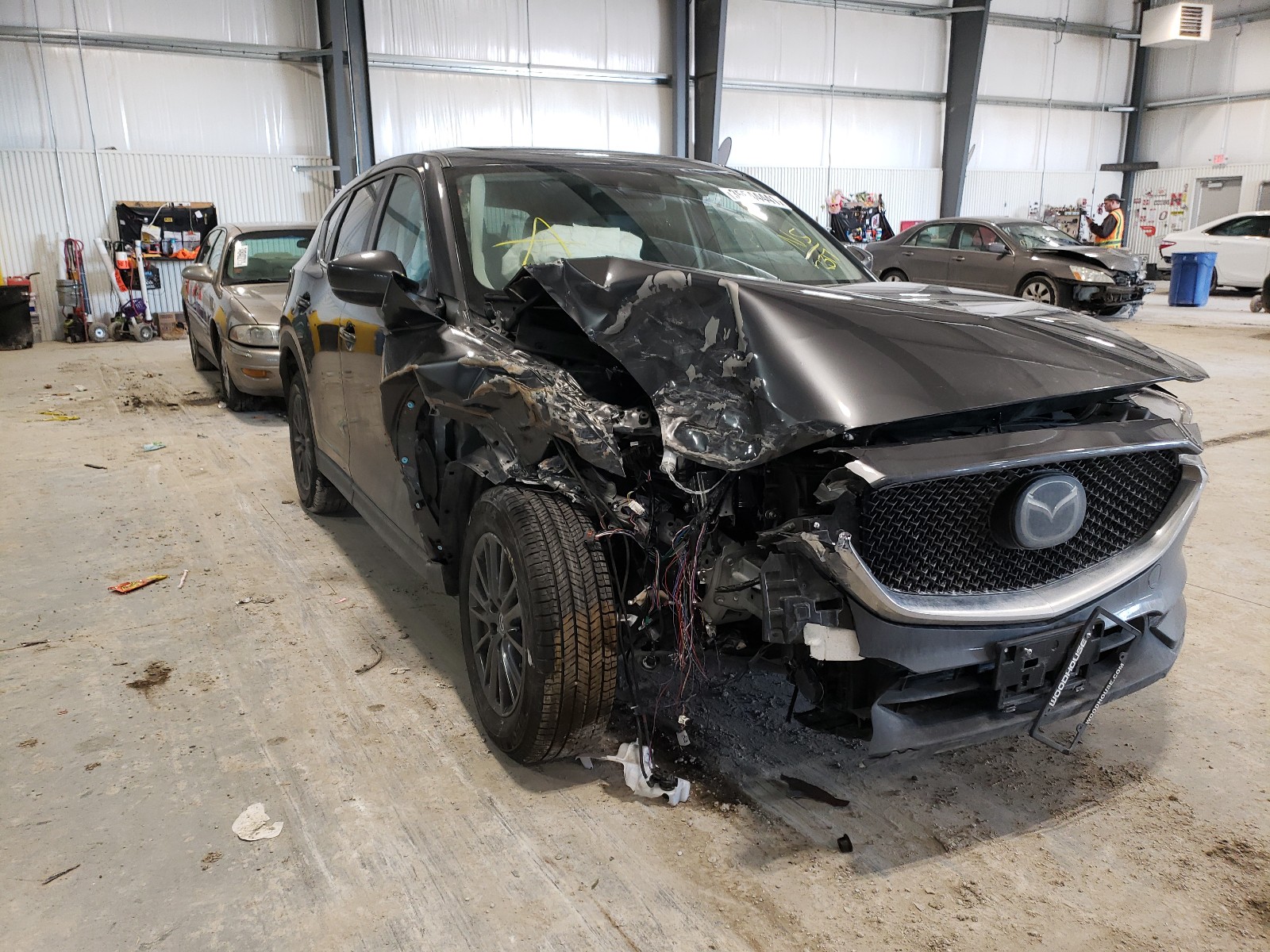 Photo 1 from auction – 2019 MAZDA CX-5 TOURI with VIN JM3KFBCM5K0582317