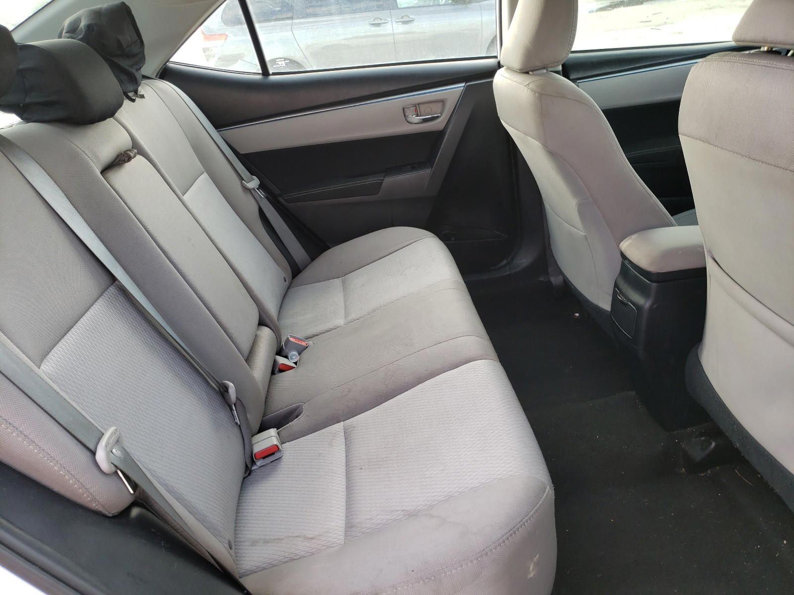 Photo 6 from auction – 2016 TOYOTA COROLLA L with VIN 2T1BURHE2GC642480