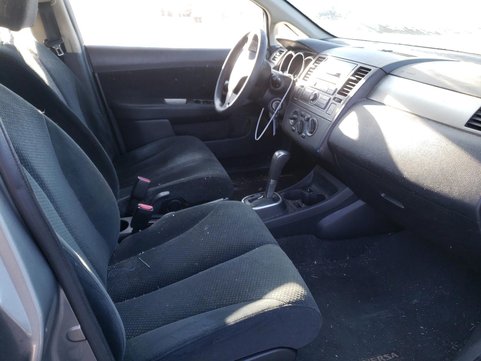 Photo 5 from auction – 2011 NISSAN VERSA S with VIN 3N1BC1CP9BL502268