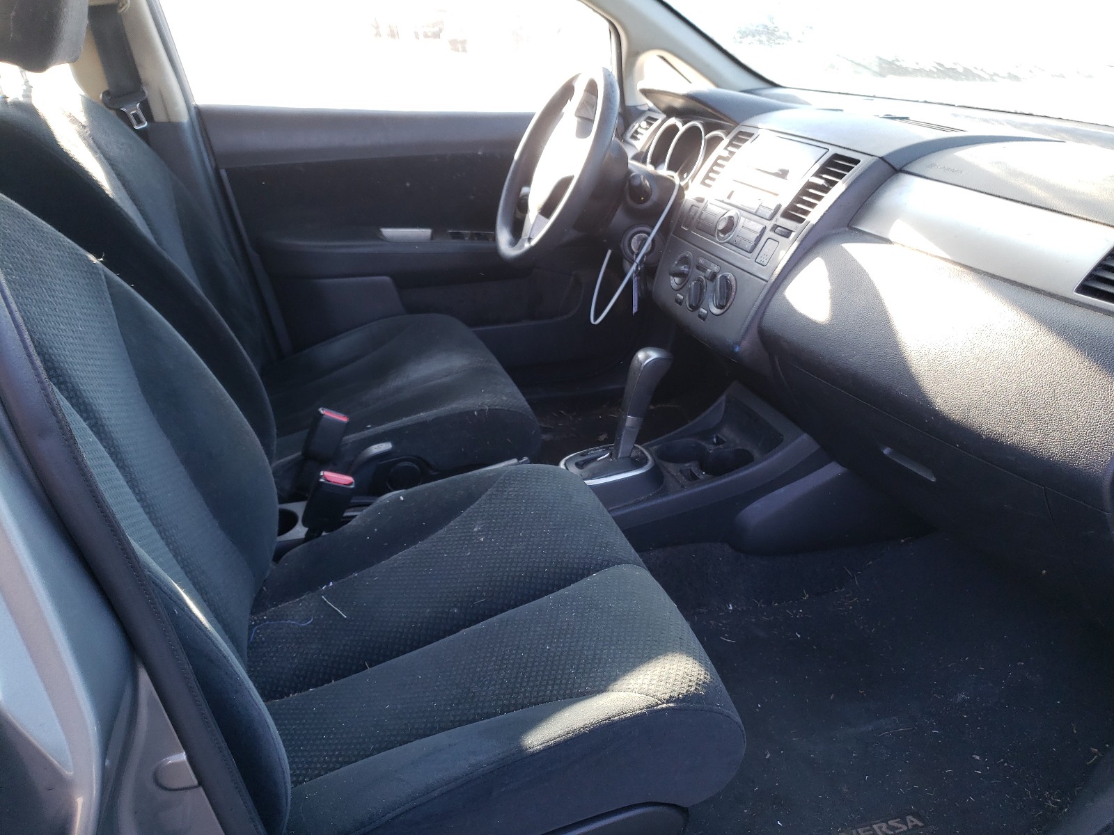 Фото 5 с аукциона – 2011 NISSAN VERSA S с VIN 3N1BC1CP9BL502268