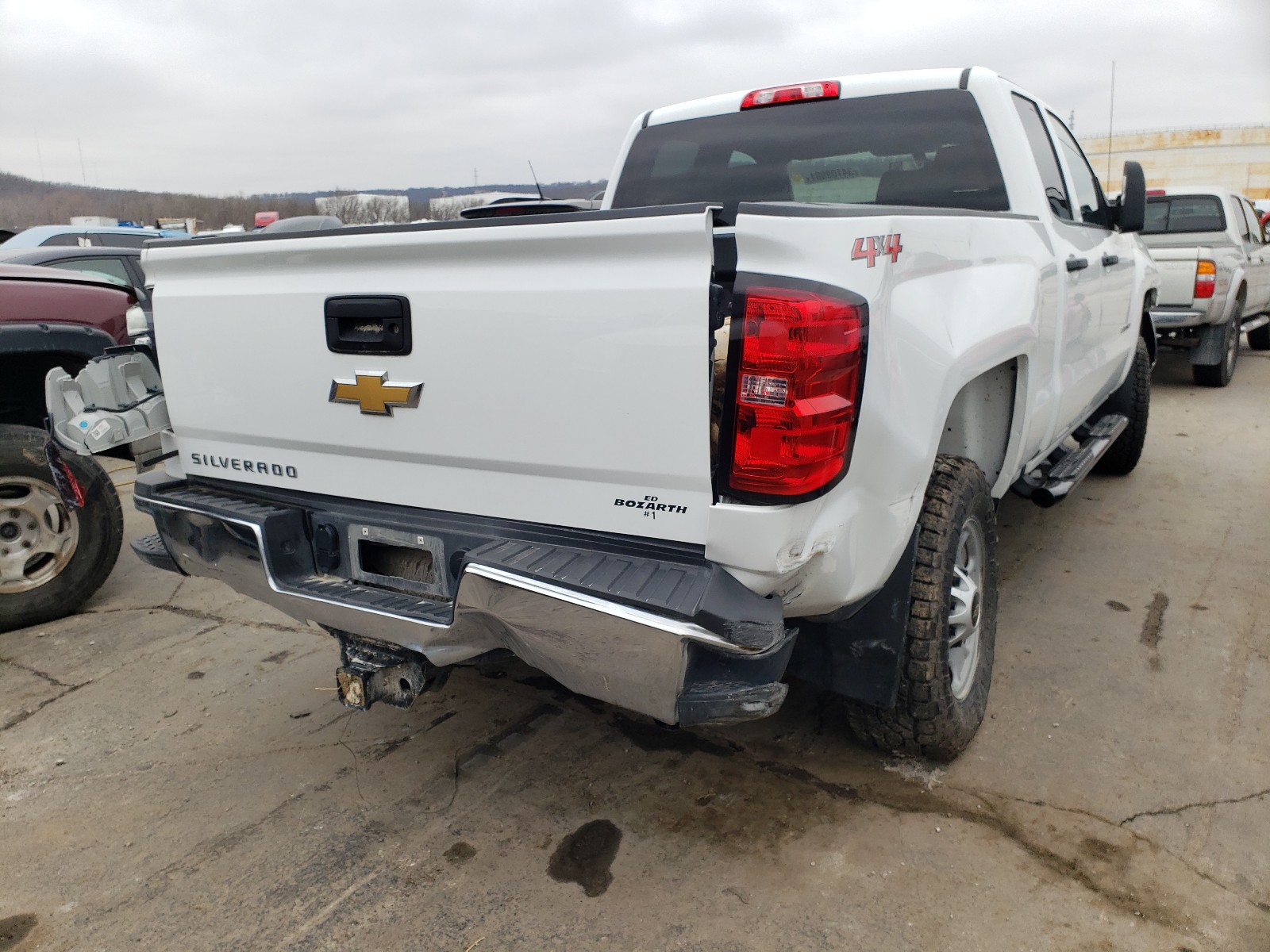 Zdjęcie 4 z aukcji – 2019 CHEVROLET SILVERADO z VIN 2GC2KREG7K1213158