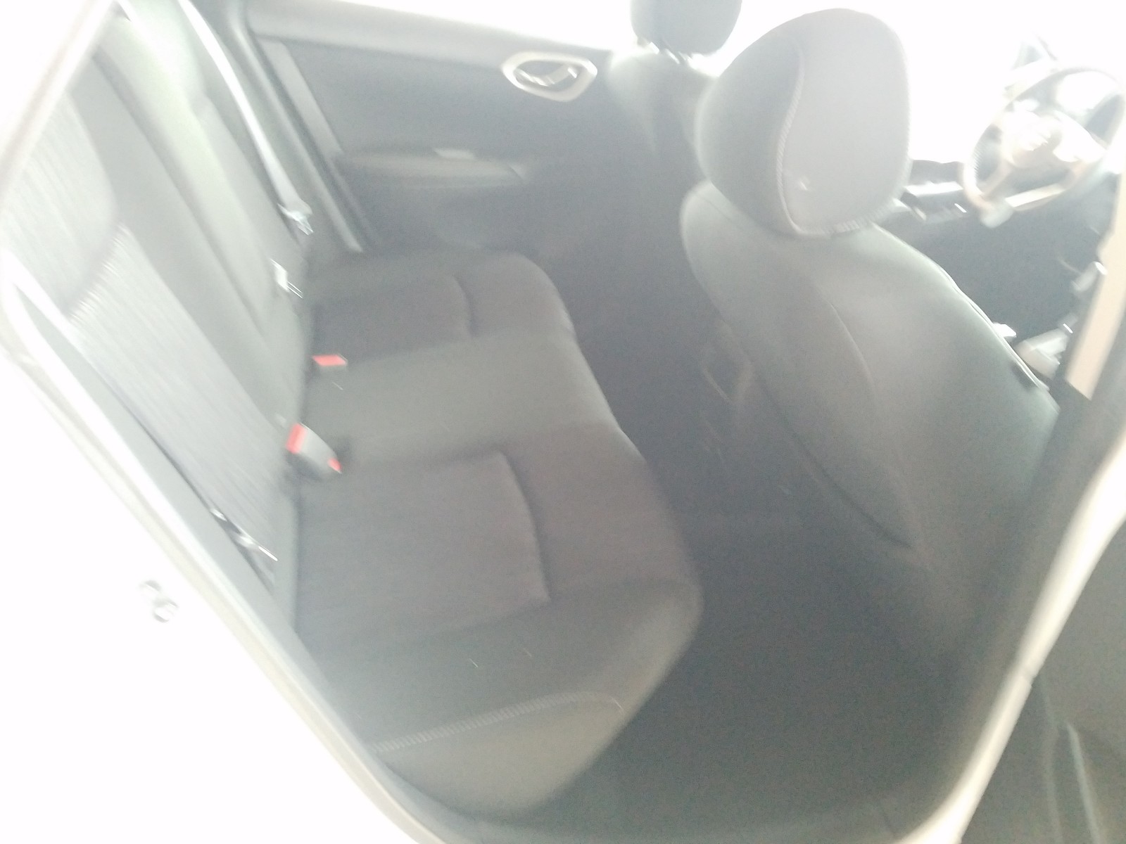 Photo 6 from auction – 2019 NISSAN SENTRA with VIN 3N1AB7AP0KY371870