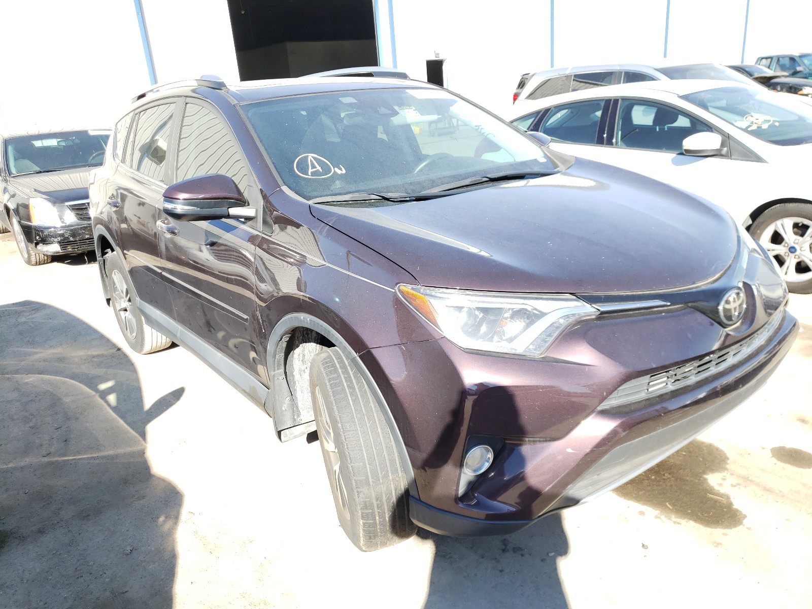 Photo 11 from auction – 2017 TOYOTA RAV4 XLE with VIN 2T3WFREV9HW349876