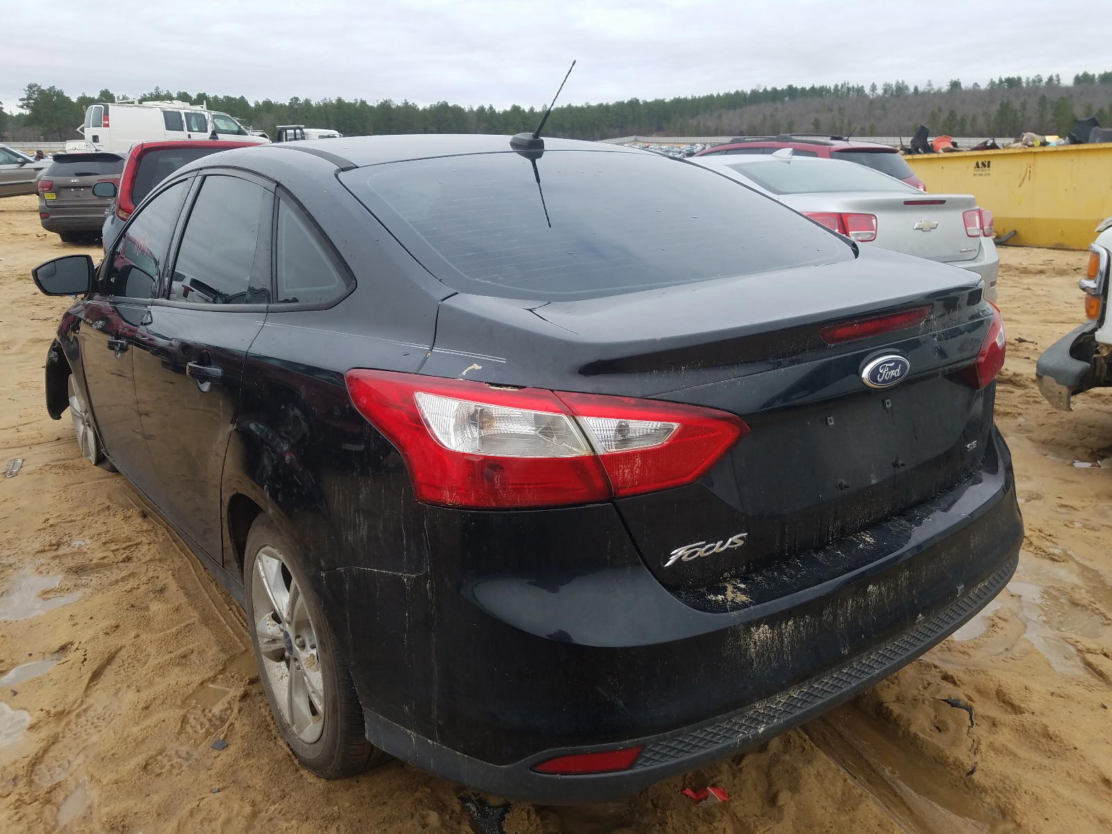 Photo 3 from auction – 2013 FORD FOCUS SE with VIN 1FADP3F2XDL277272