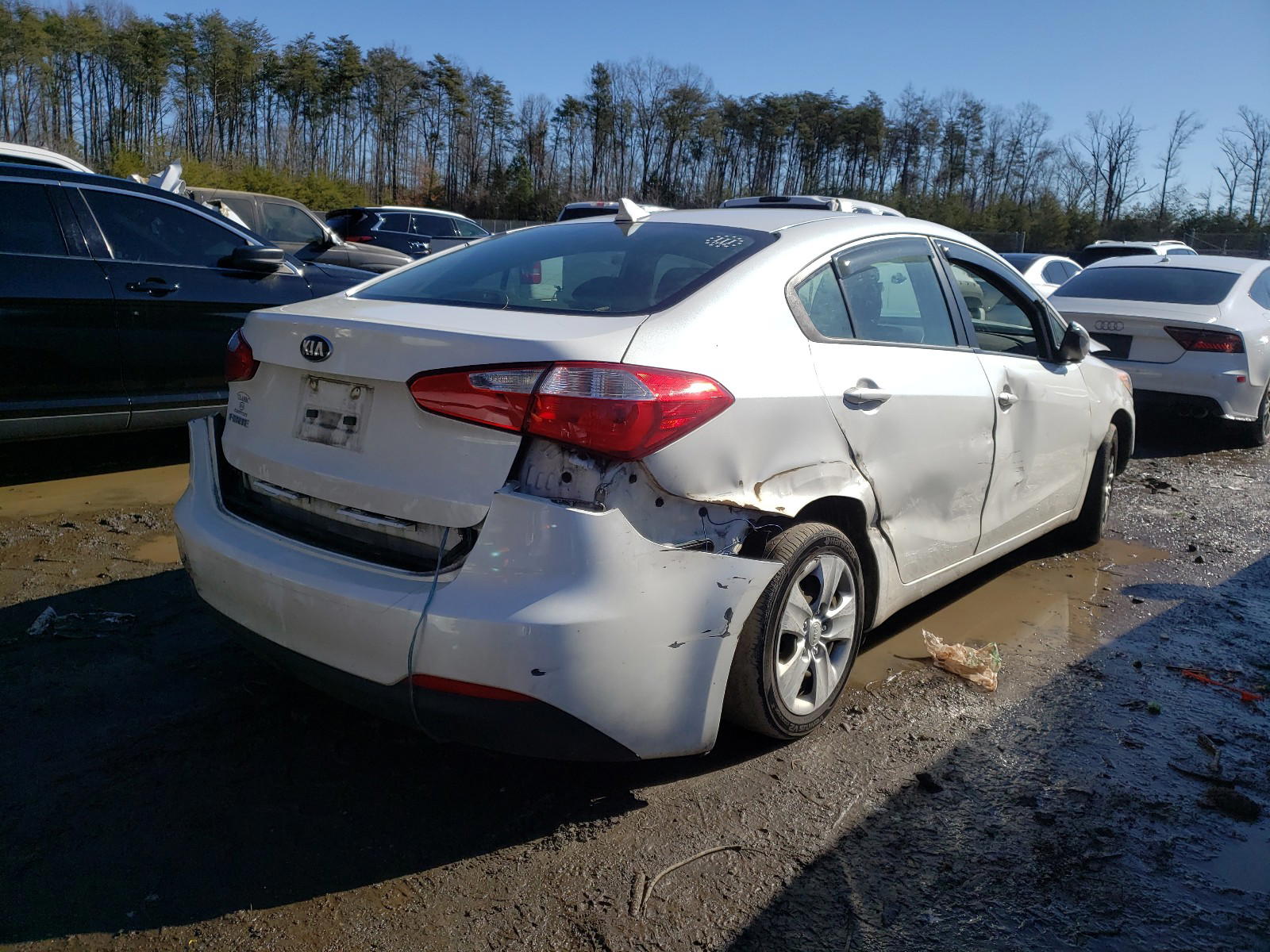 Photo 4 from auction – 2015 KIA FORTE LX with VIN KNAFX4A63F5306201