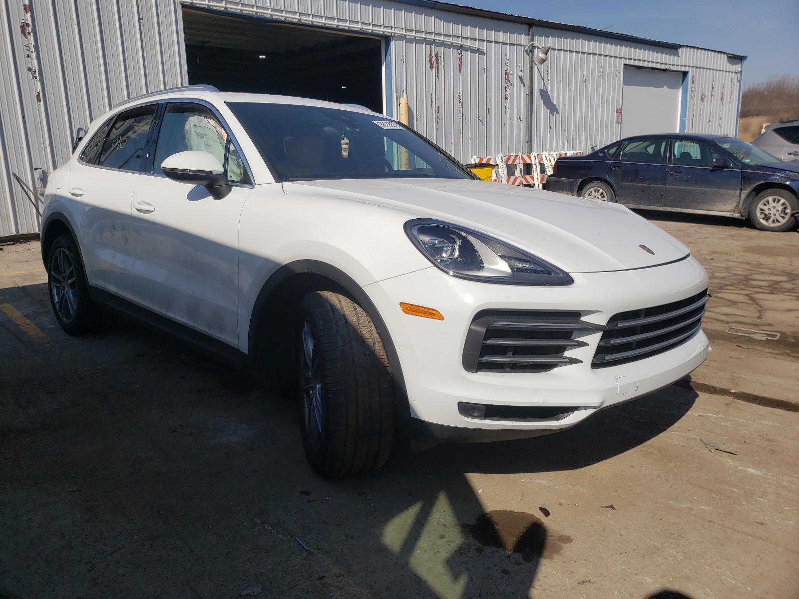 PORSCHE CAYENNE 2019 with VIN WP1AA2AY5KDA16948 - Photo from auction