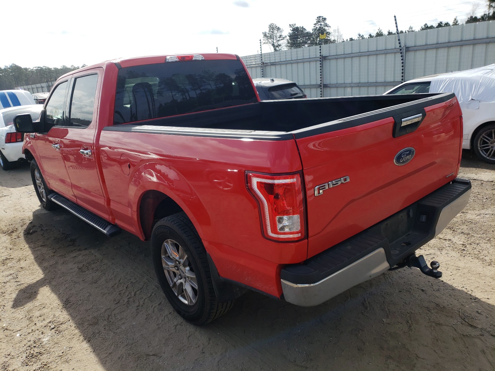 Zdjęcie 3 z aukcji – 2015 FORD F150 SUPER z VIN 1FTFW1EF2FFB71947