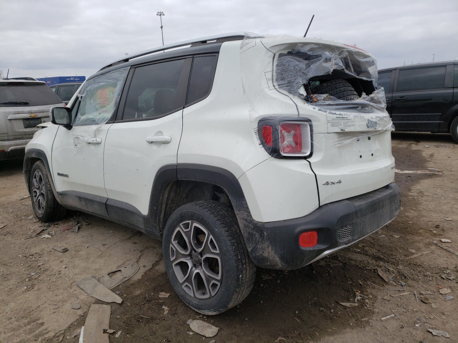 Photo 3 from auction – 2015 JEEP RENEGADE L with VIN ZACCJBDT8FPB88537