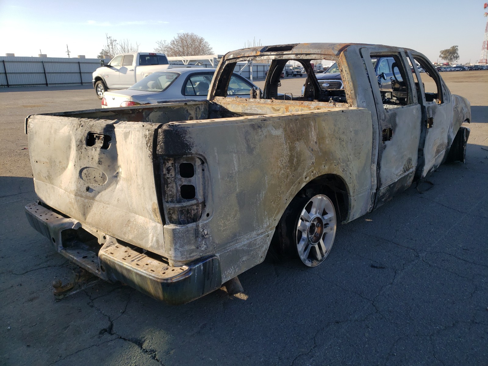 Photo 4 from auction – 2007 FORD F150 SUPER with VIN 1FTPW12507FB19475